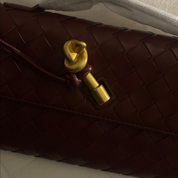 Bottega Veneta wine burgundy andiamo clutch Vegan leather - Picture 5 of 9